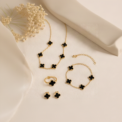 Clover Pendant Necklace